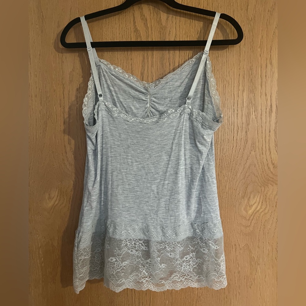 White House Black Market Light Gray Lace Camisole size extra large - Picture 6 of 7